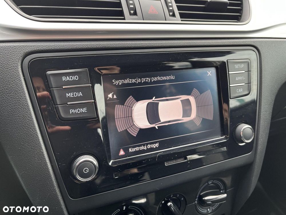 Skoda RAPID 1.0 TSI Ambition DSG - 23