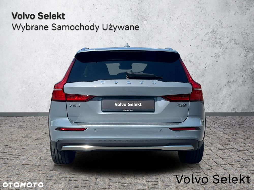 Volvo V60 Cross Country - 6