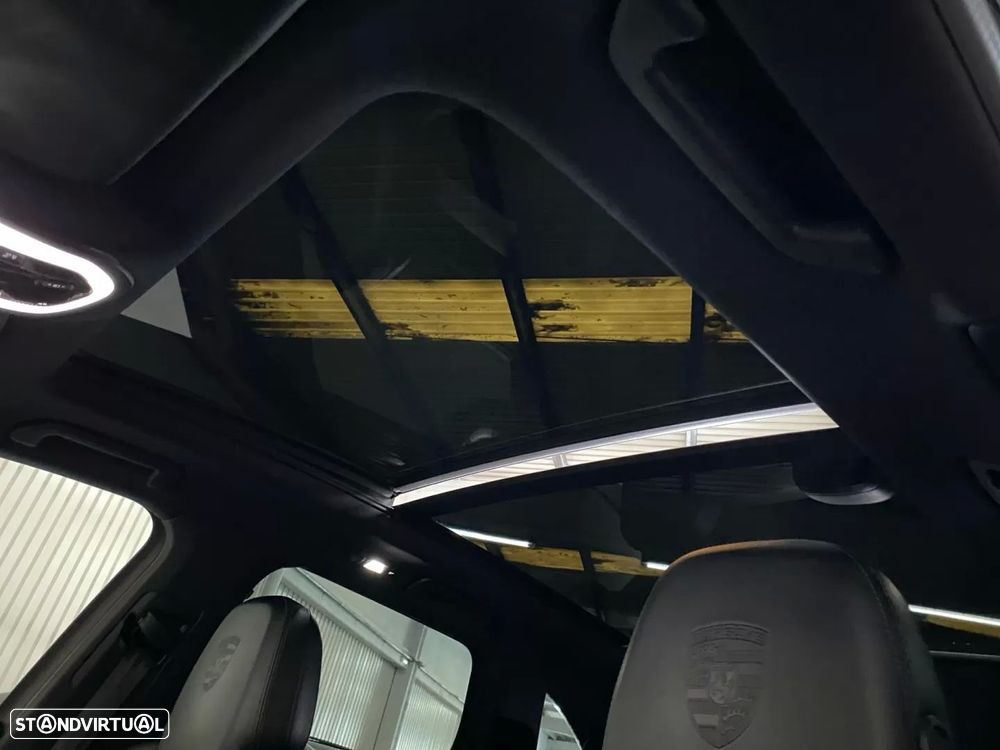 Porsche Cayenne Platinum Edition - 17
