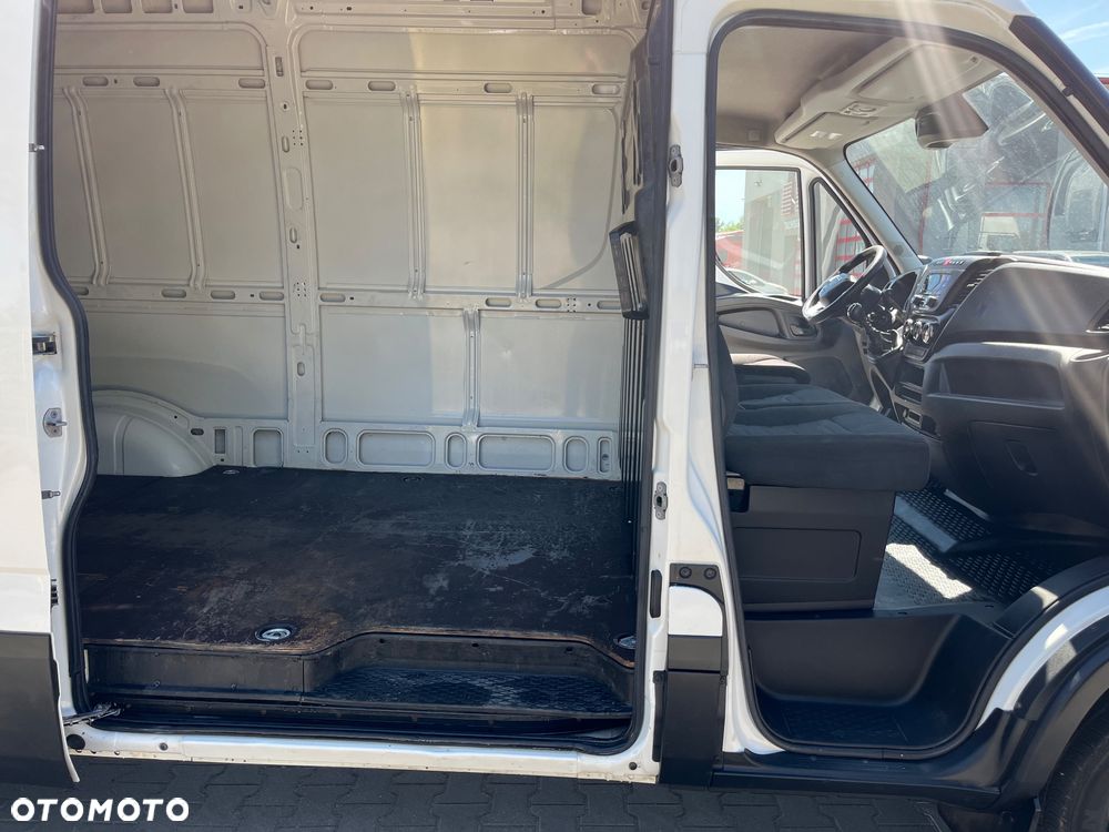Iveco 35S18 - 14