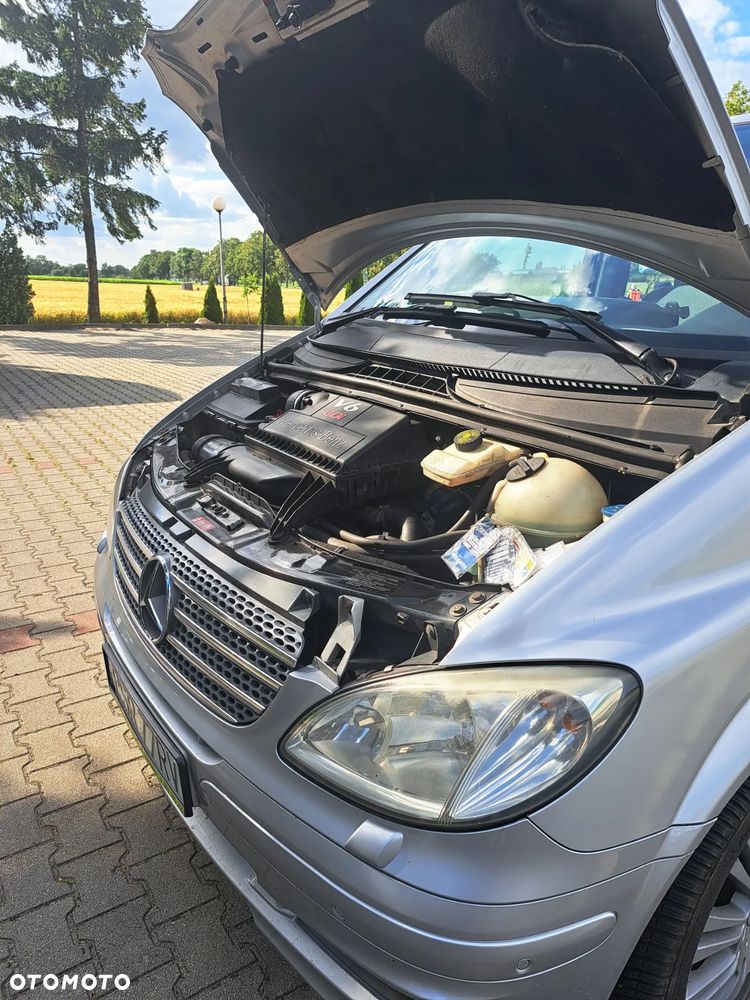 Mercedes-Benz Viano - 24