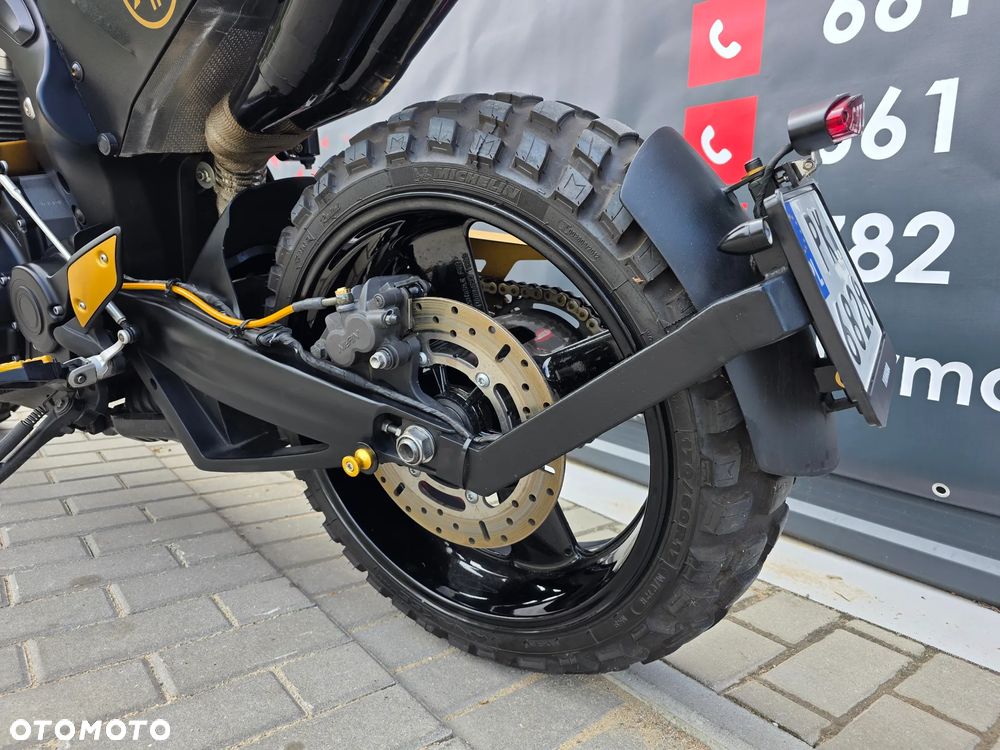 Yamaha MT - 20