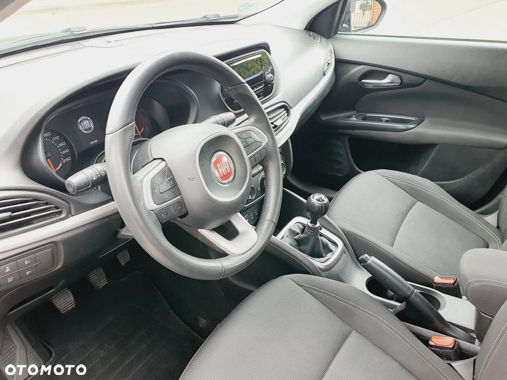 Fiat Tipo 1.4 16V More - 28