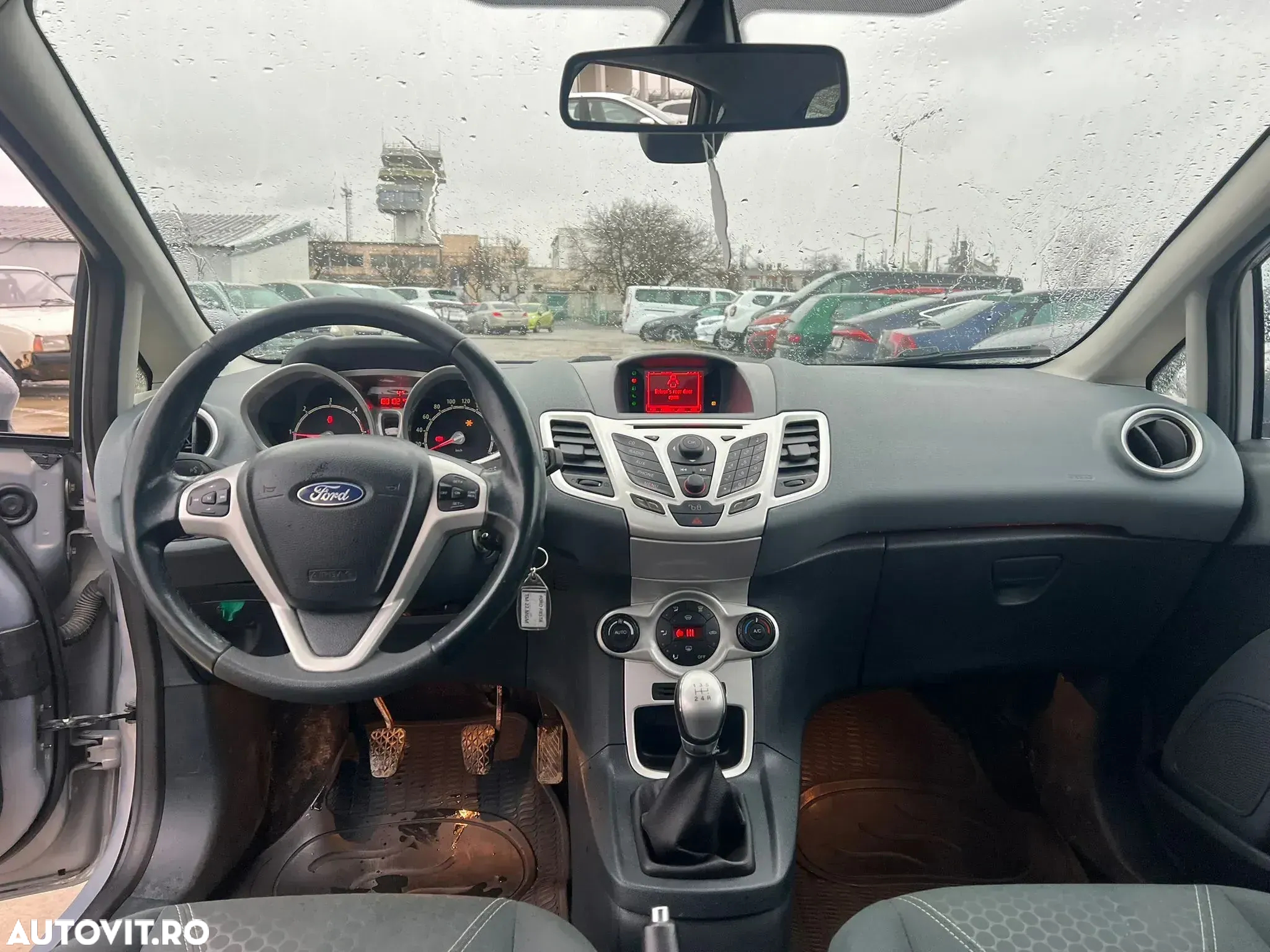 Ford Fiesta 1.6 TDCi Titanium - 8