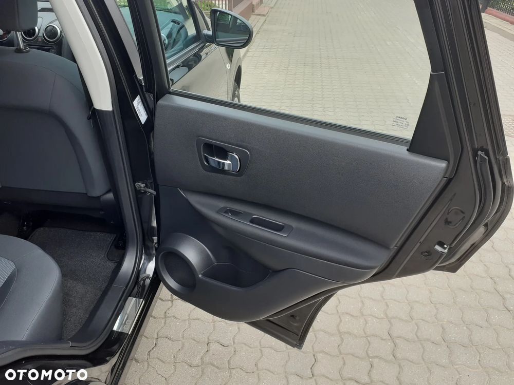 Nissan Qashqai 1.6 visia - 17