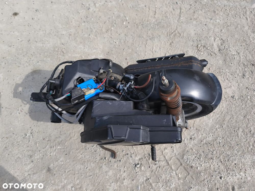 SILNIK KOMPLETNY PIAGGIO SFERA 80 2T SWAP - 3