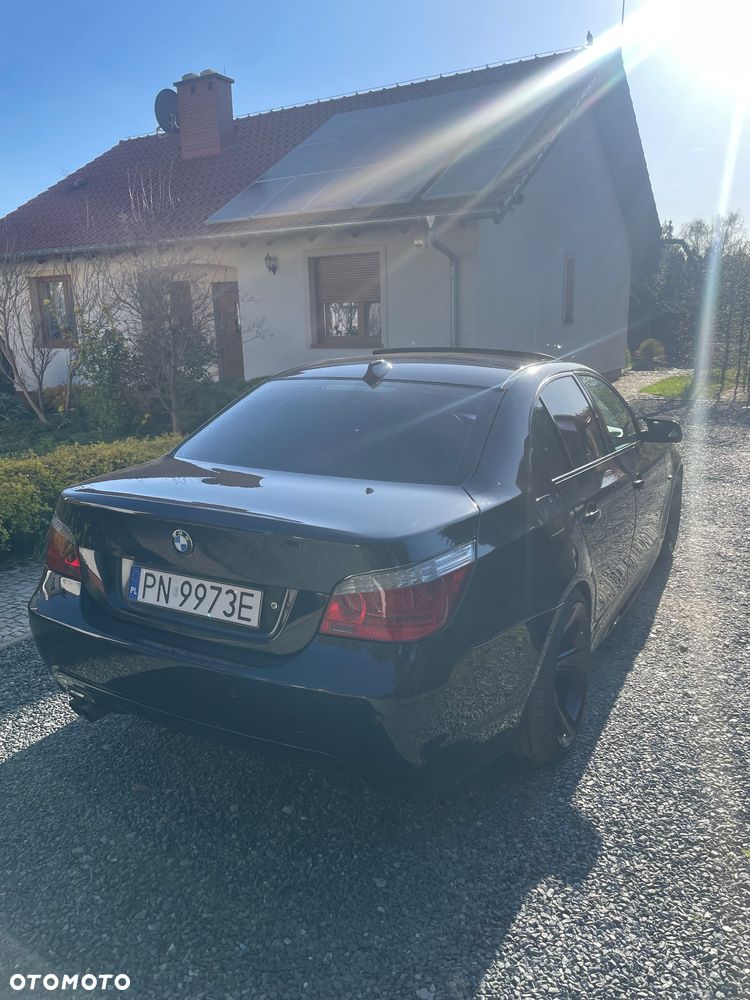BMW Seria 5 525d - 15