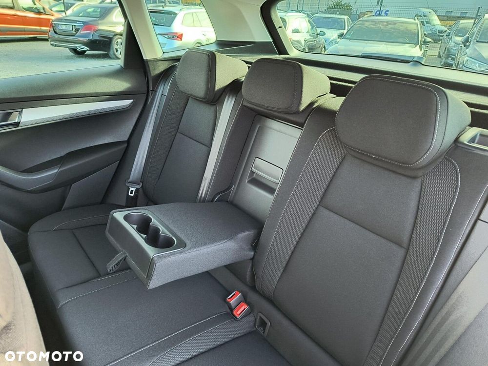 Skoda Karoq 1.5 TSI ACT Edition 130 DSG - 16