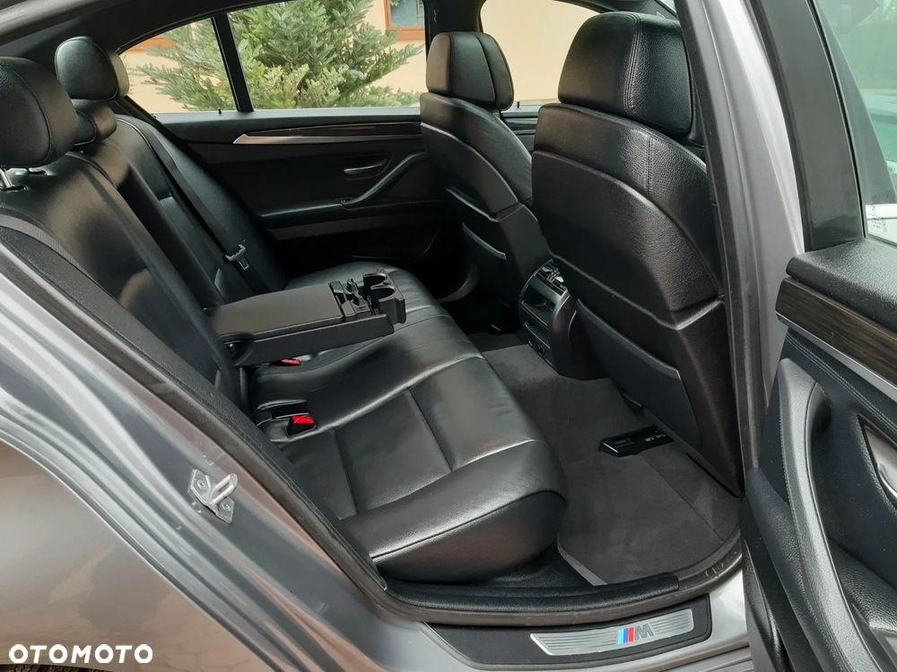 BMW Seria 5 520i Sport-Aut - 36