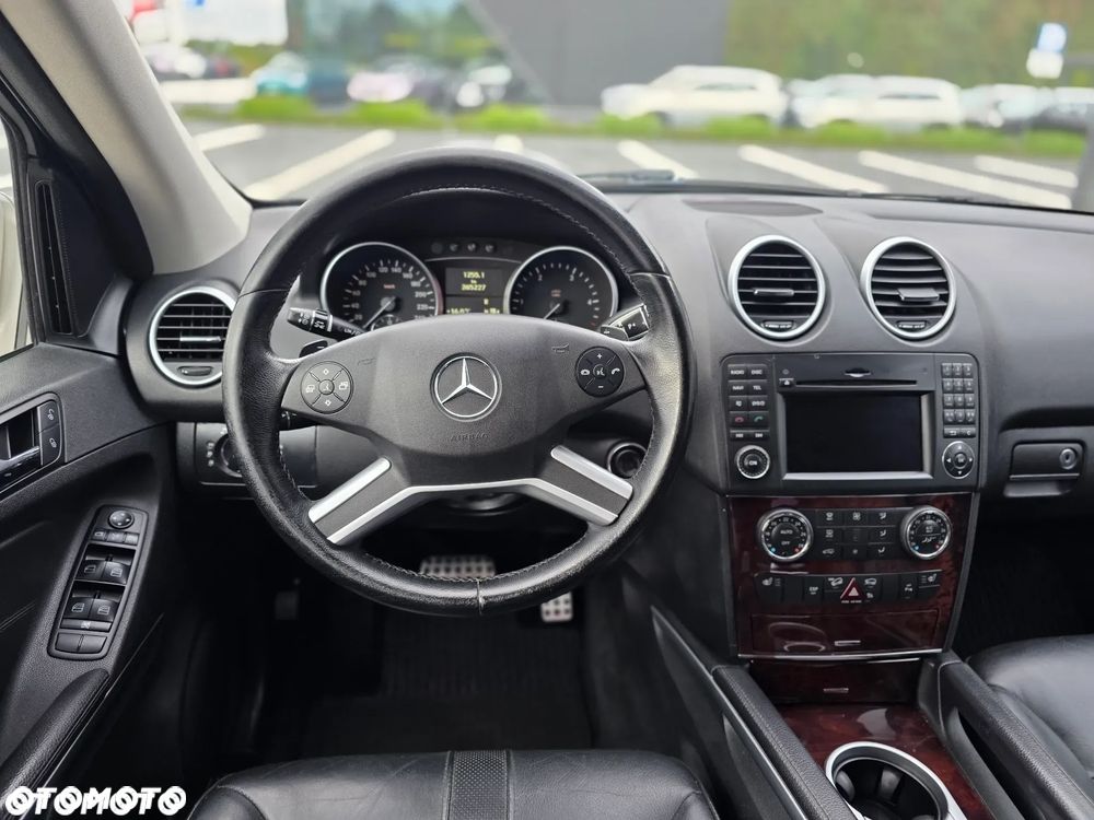 Mercedes-Benz ML - 20