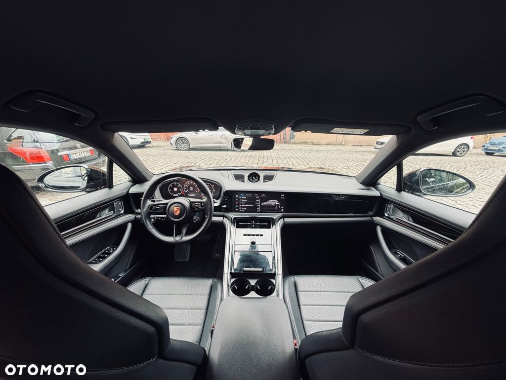 Porsche Panamera - 8