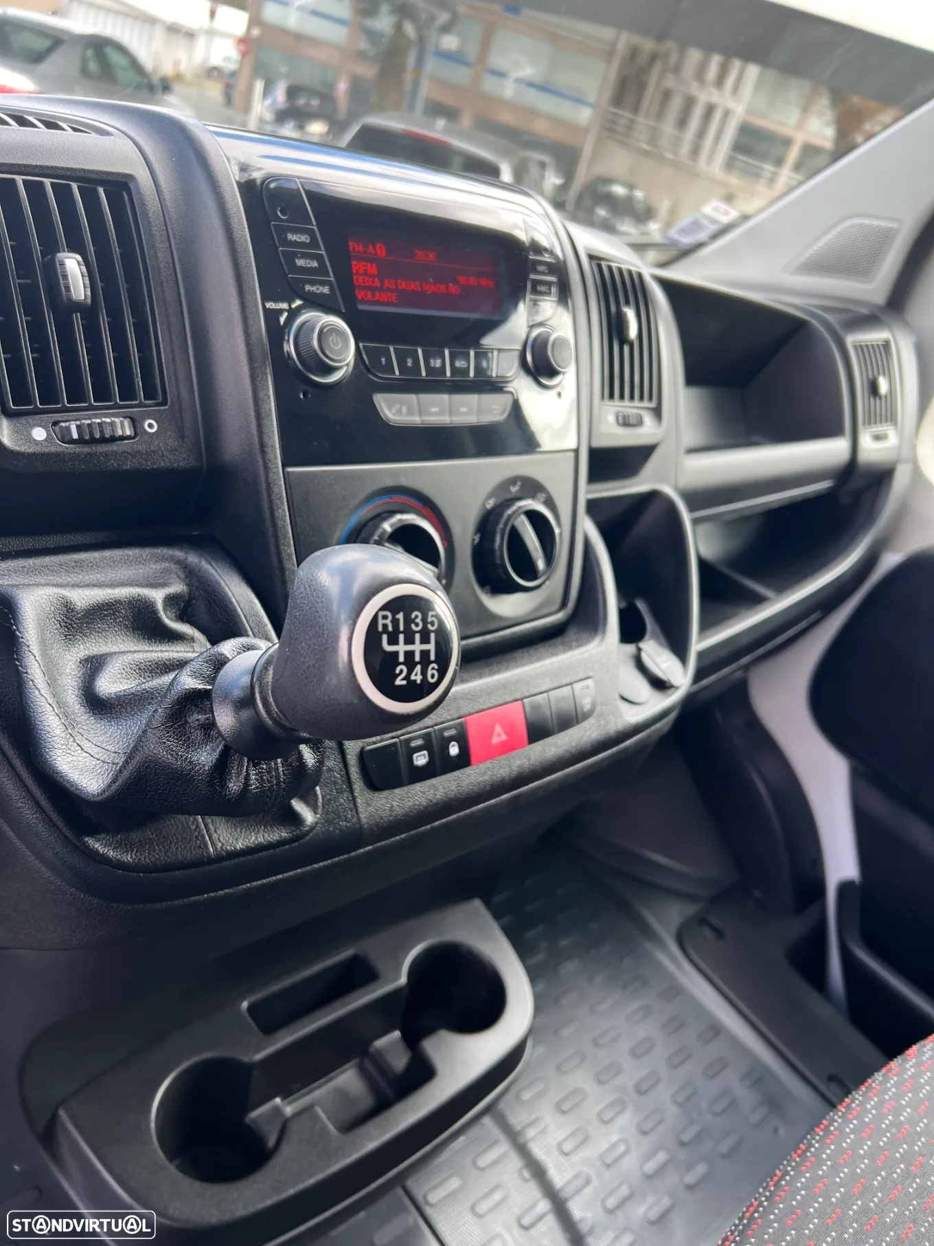 Peugeot Boxer 2.2 BlueHDI 335 L3H3 Pro C/ IVA DEDUTIVEL - 7