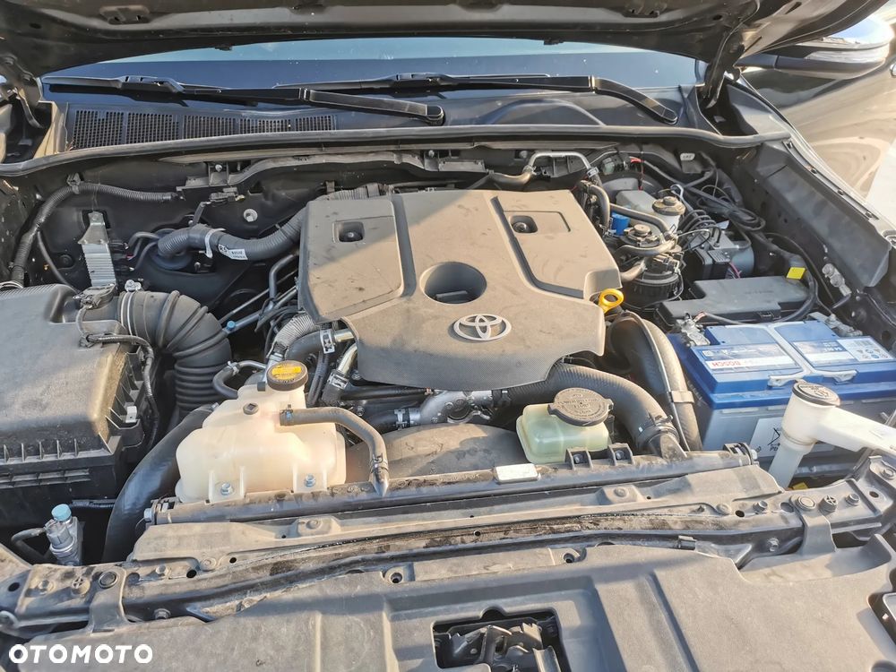 Toyota Hilux 2.4 D-4D Extra Cab DLX 4x4 - 13
