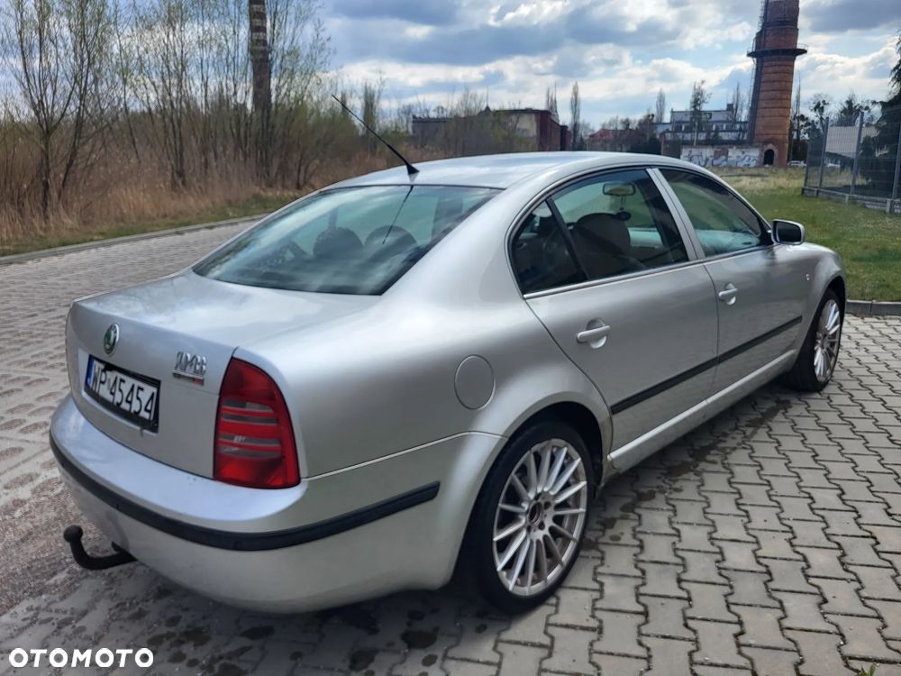 Skoda Superb 1.9 TDI Platinum - 4