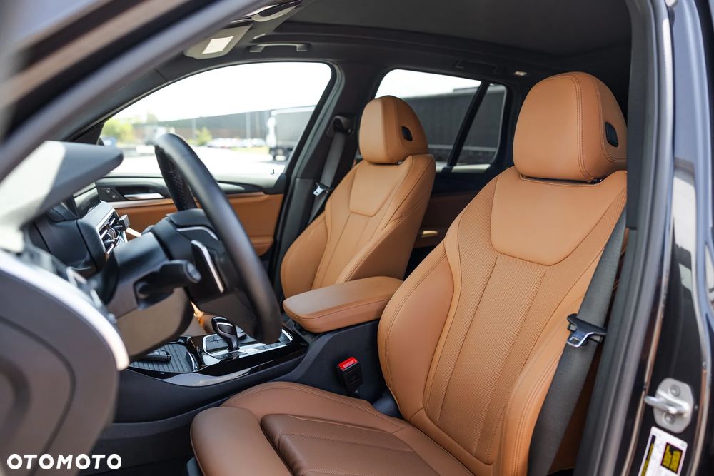 BMW X3 xDrive30i - 17
