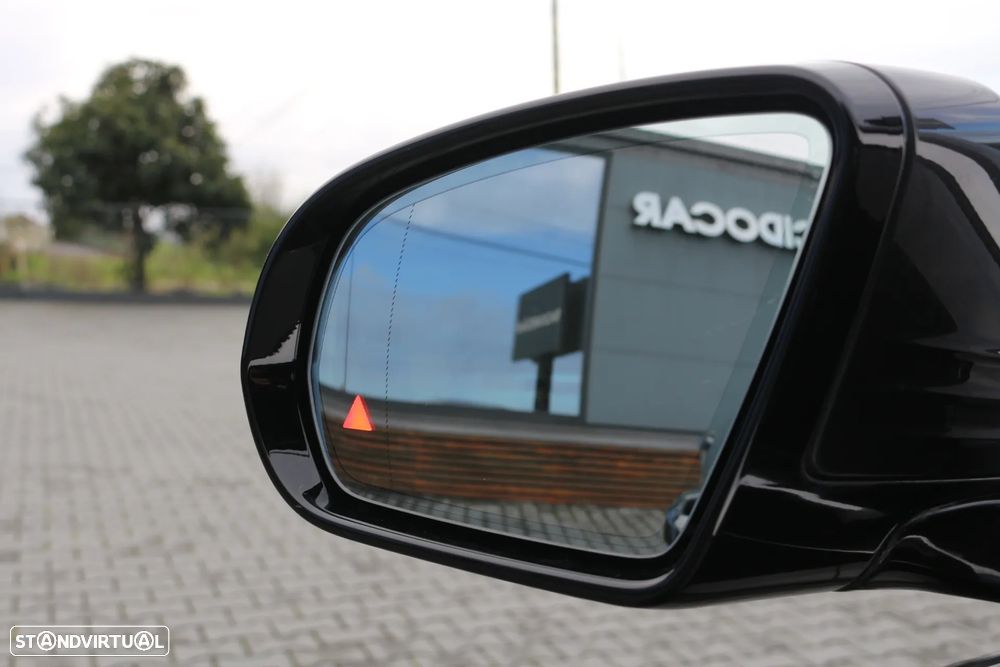 Mercedes-Benz E 300 de AMG Line - 11