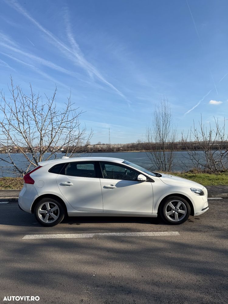 Volvo V40 D2 You - 5