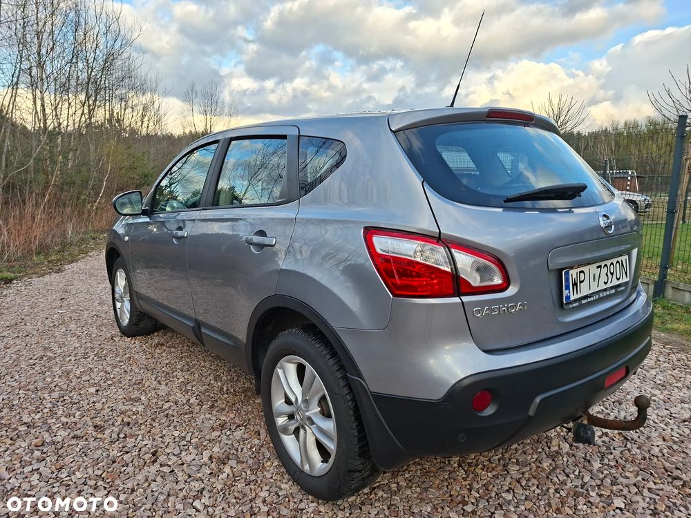 Nissan Qashqai 1.6 visia - 17
