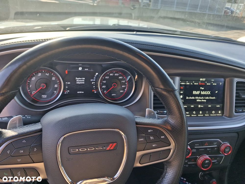 Dodge Charger 6.4 Scat Pack - 11