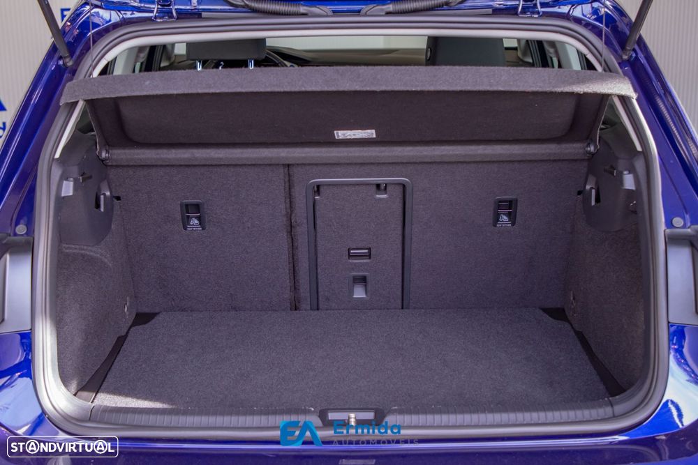 VW Golf 1.0 eTSI Life DSG - 53