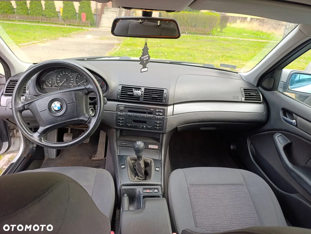 BMW Seria 3 316i - 10