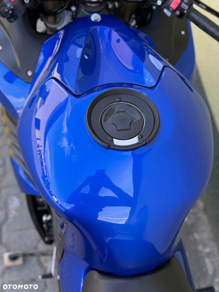 Kawasaki ZZR - 36