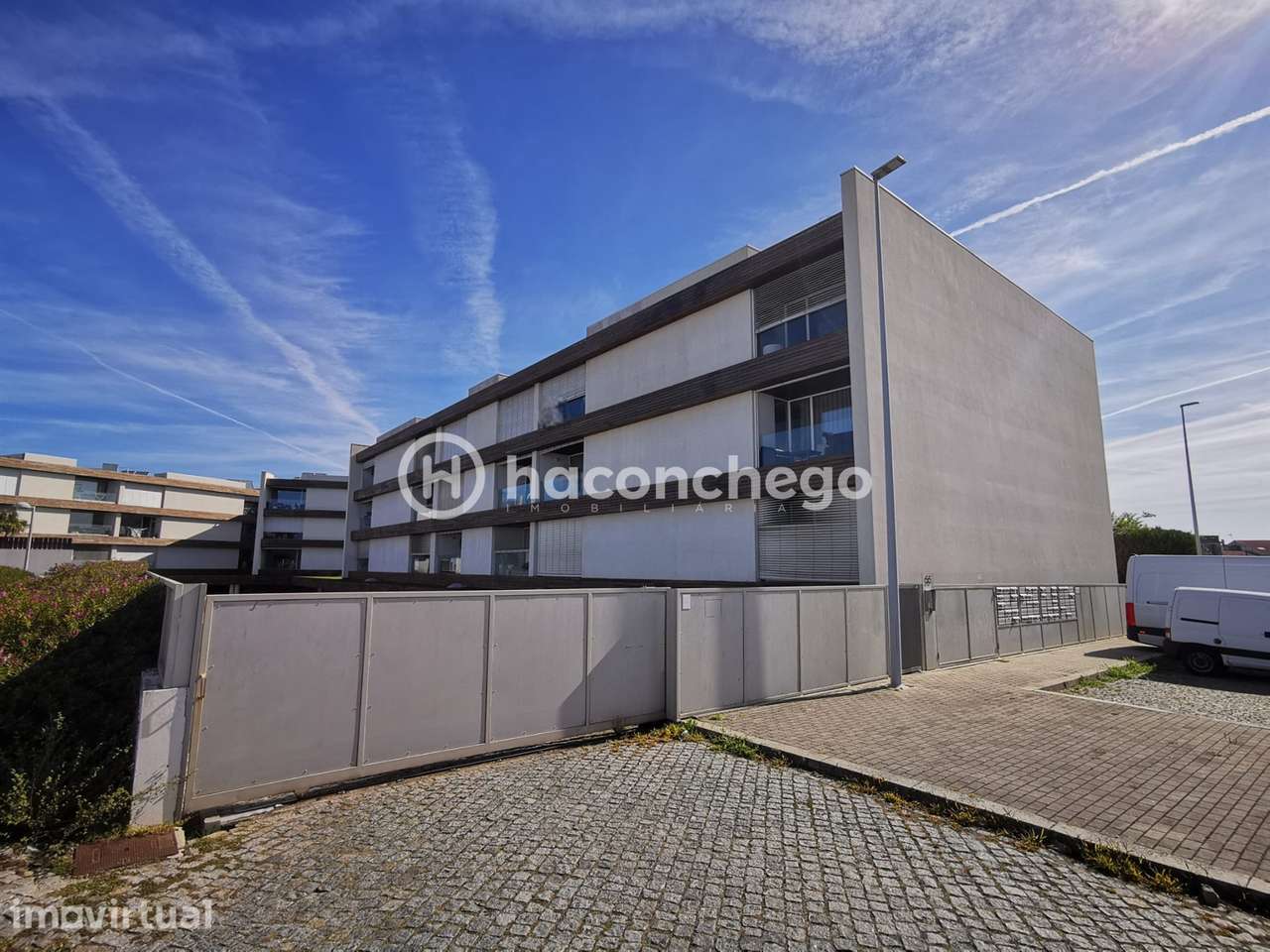 Apartamento T2 como Novo em Condomínio Fechado Fão, Esposende - Grande imagem: 2/46