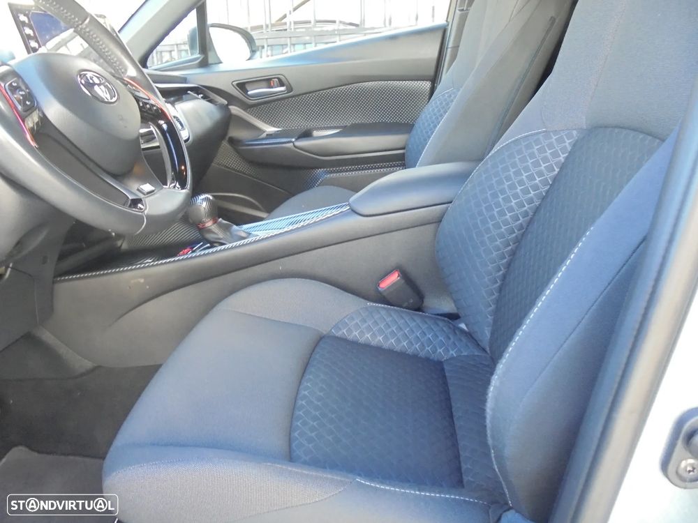 Toyota C-HR 1.8 HSD Exclusive+P.Luxury - 10