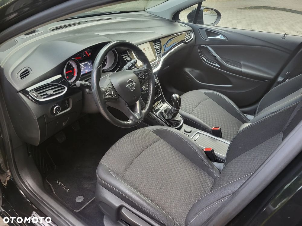 Opel Astra 1.4 Turbo Edition - 11