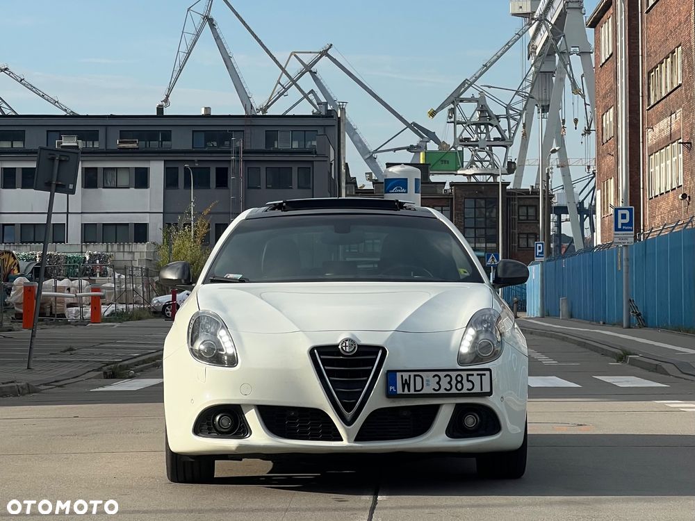 Alfa Romeo Giulietta - 2