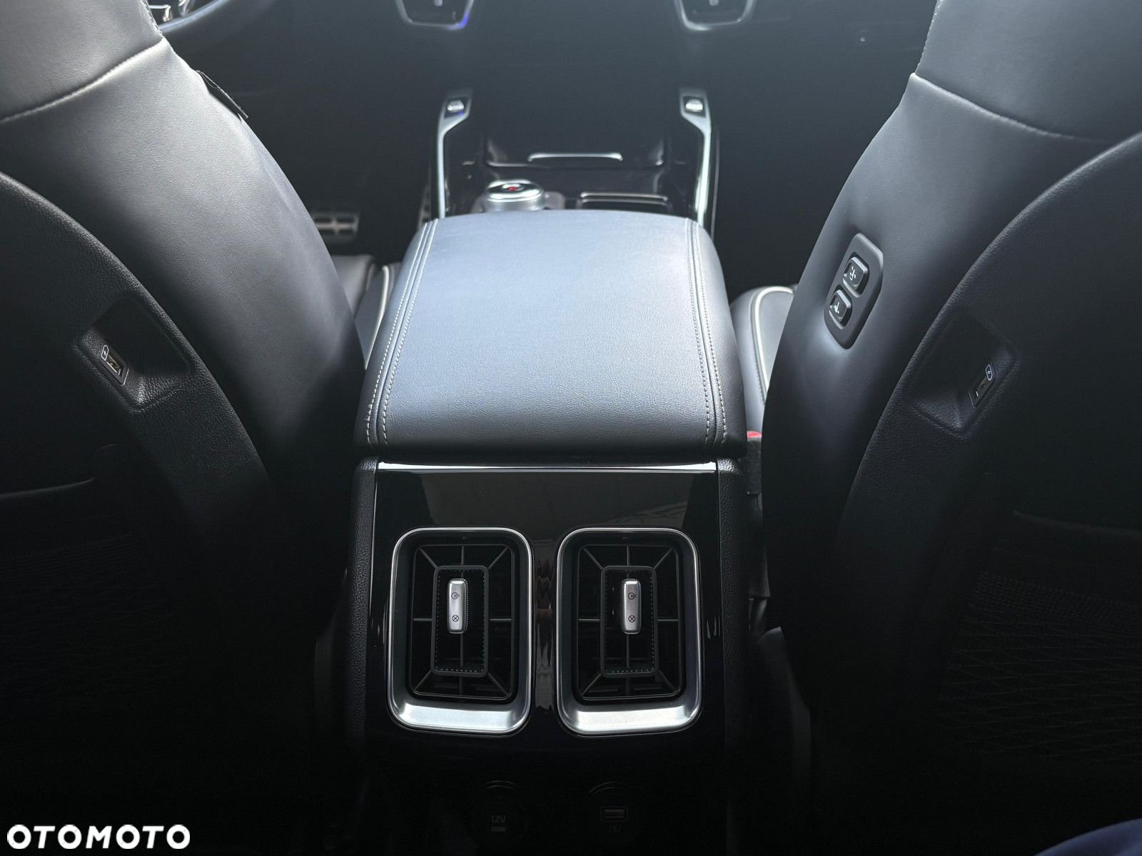 Kia Sorento - 38