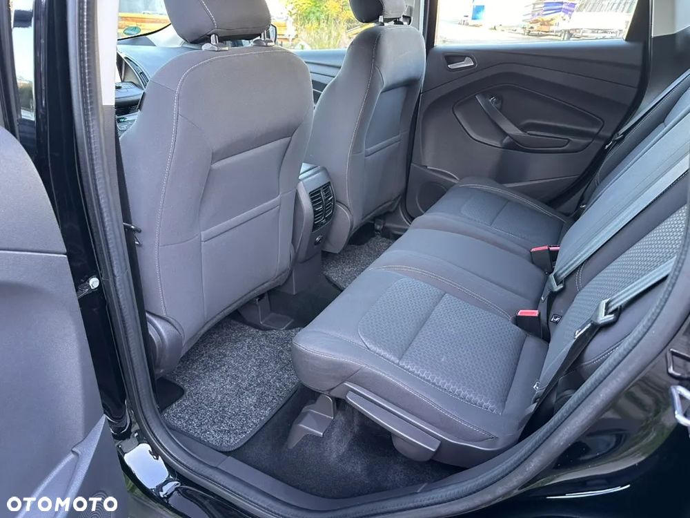 Ford Kuga 1.5 EcoBoost 2x4 Cool & Connect - 27