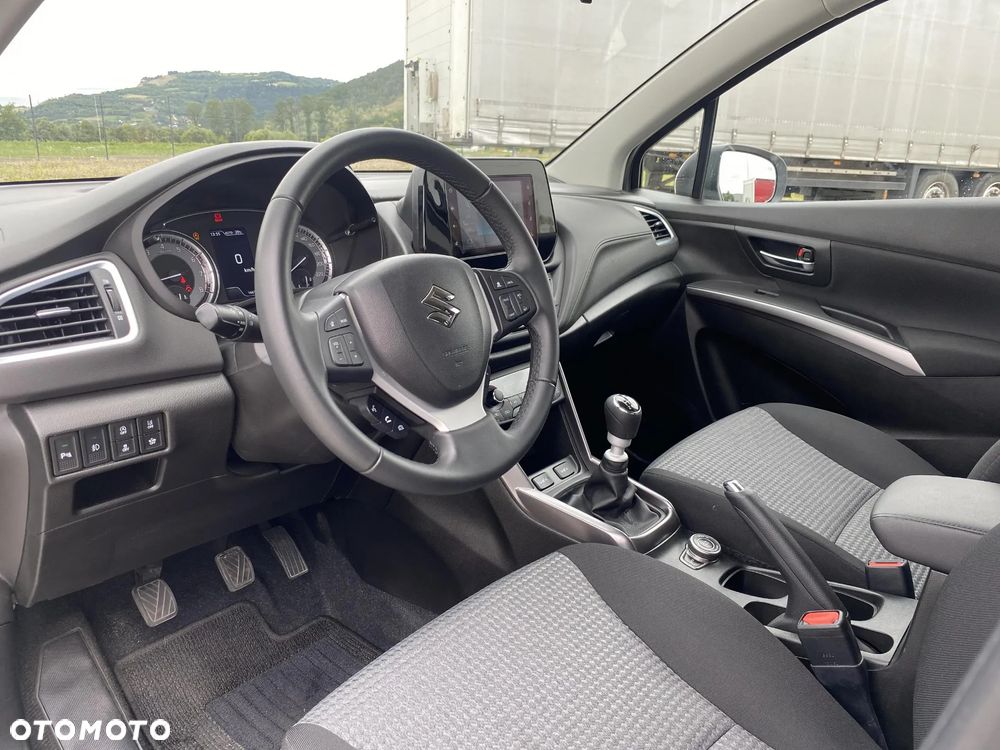 Suzuki SX4 S-Cross 1.4 SHVS Premium 4WD - 9