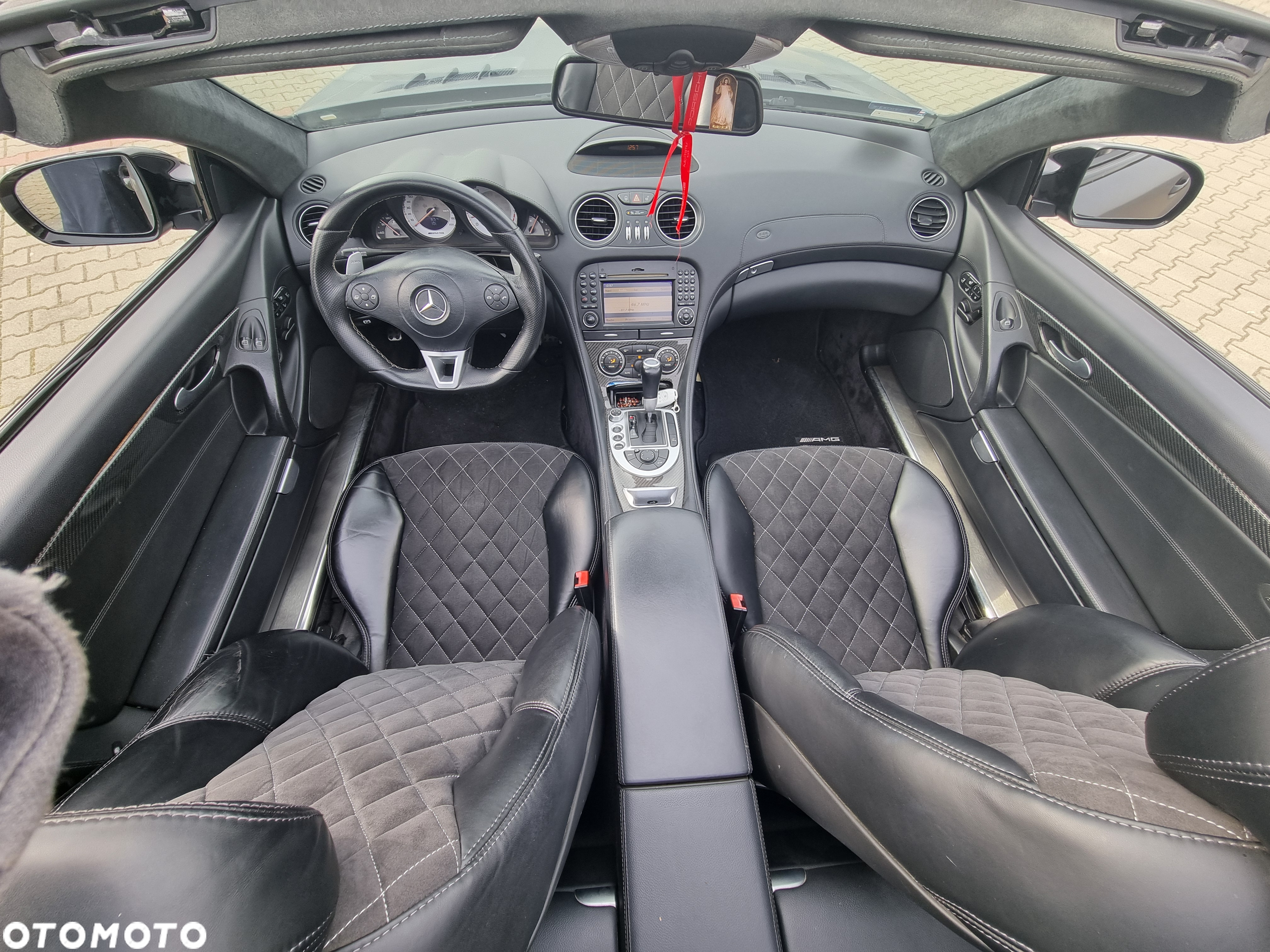 Mercedes-Benz SL 63 AMG - 7