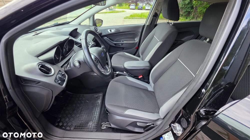 Ford Fiesta 1.0 EcoBoost S&S TITANIUM - 13