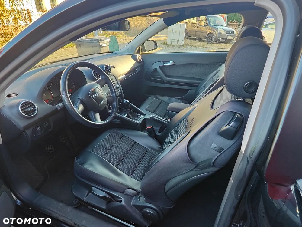 Audi A3 3-drzwiowe 1.9 TDI DPF e - 5