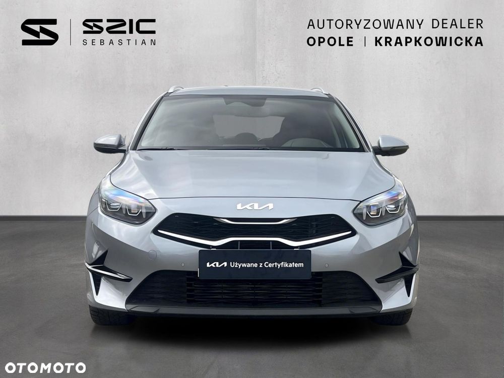 Kia Ceed - 9