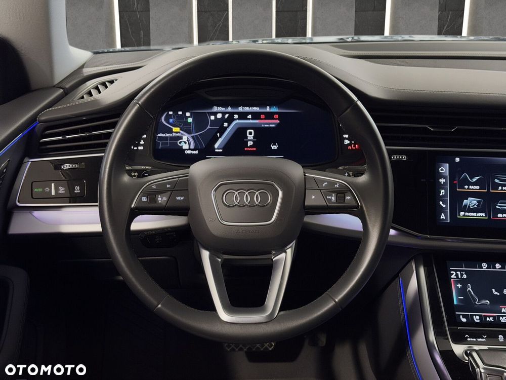 Audi Q8 - 12