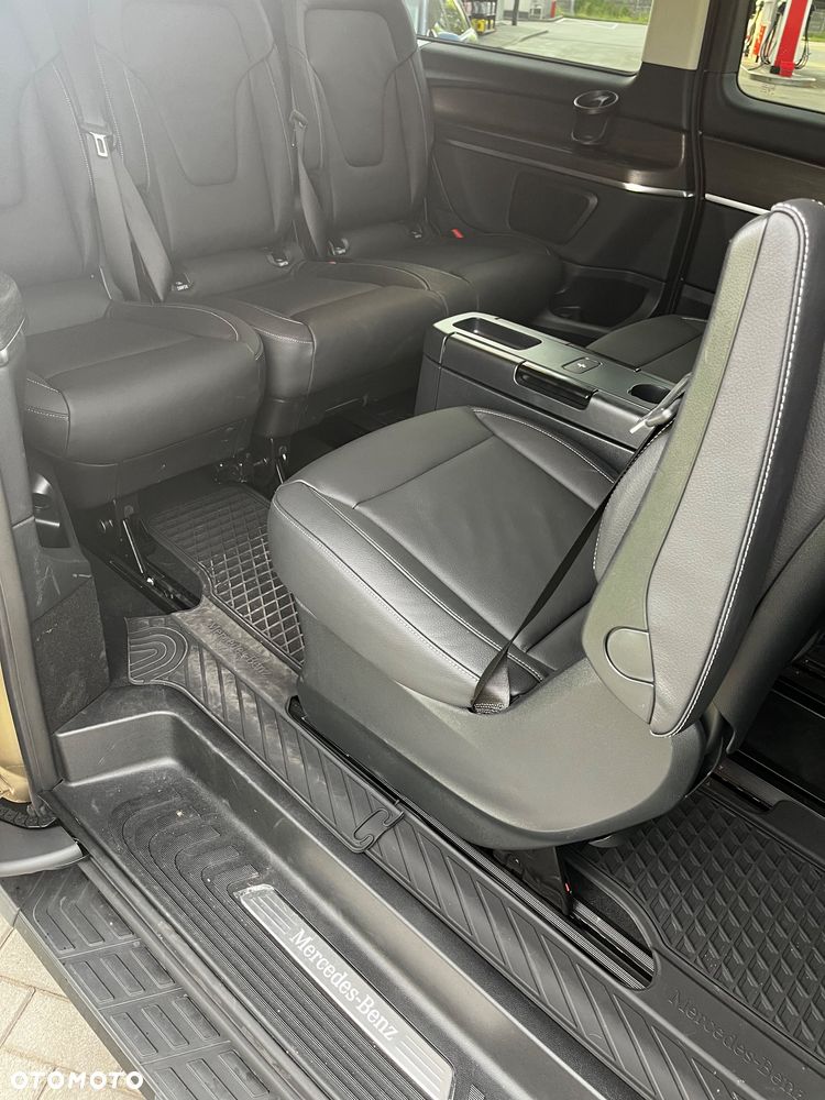 Mercedes-Benz Klasa V 220 d 4-Matic Avantgarde 9G-Tronic (d³ugi) - 4