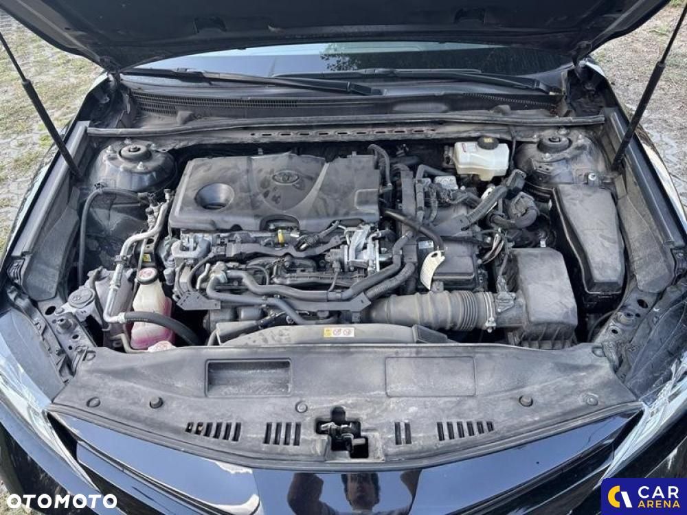 Toyota Camry - 25