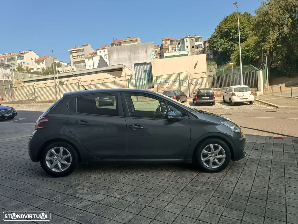 Peugeot 208 1.4 HDi Active - 6