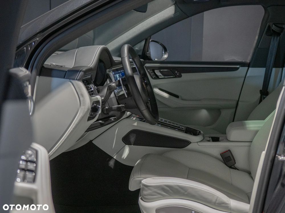 Porsche Macan T - 21