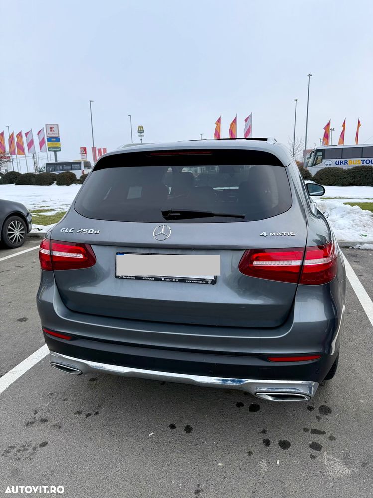 Mercedes-Benz GLC - 10