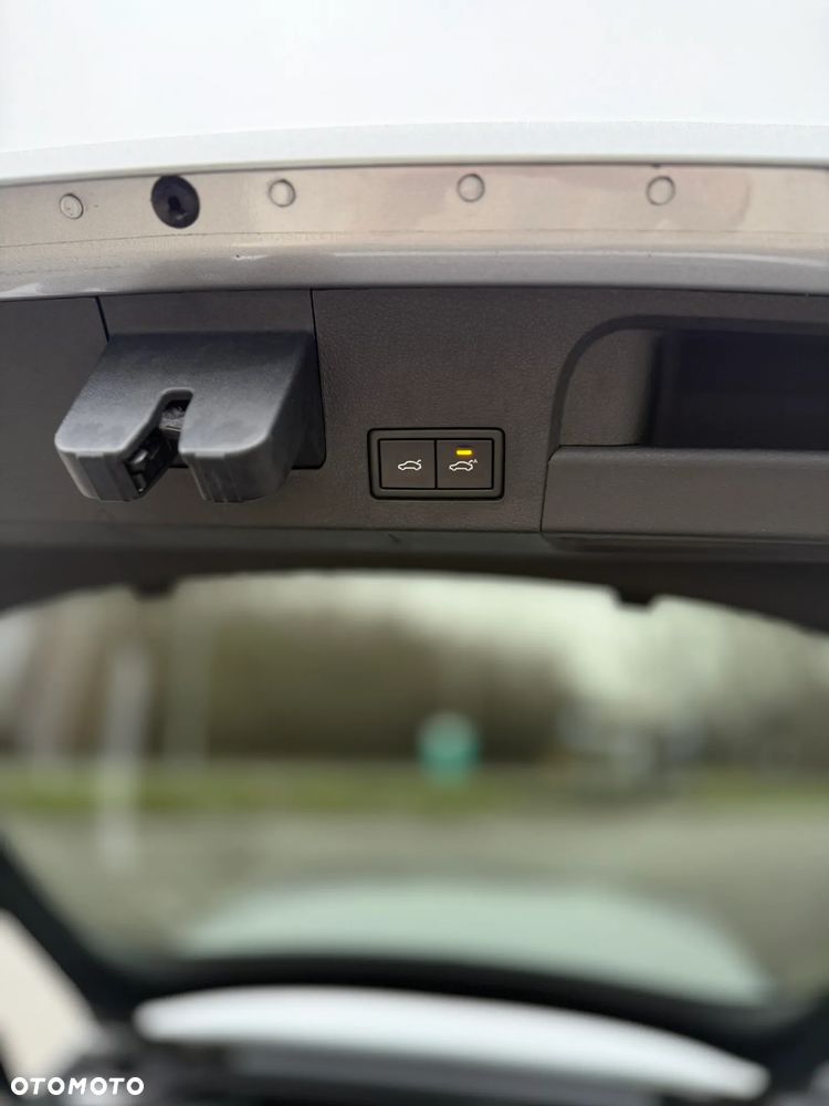 Volkswagen Arteon 2.0 TDI 4Motion SCR R-Line DSG - 20