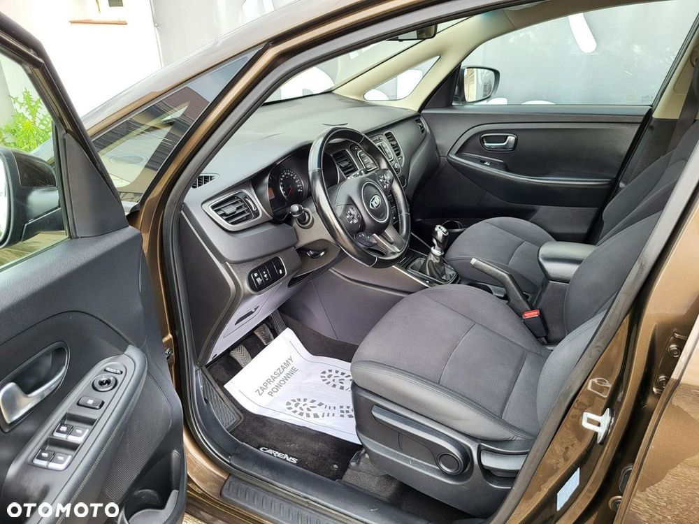 Kia Carens - 6