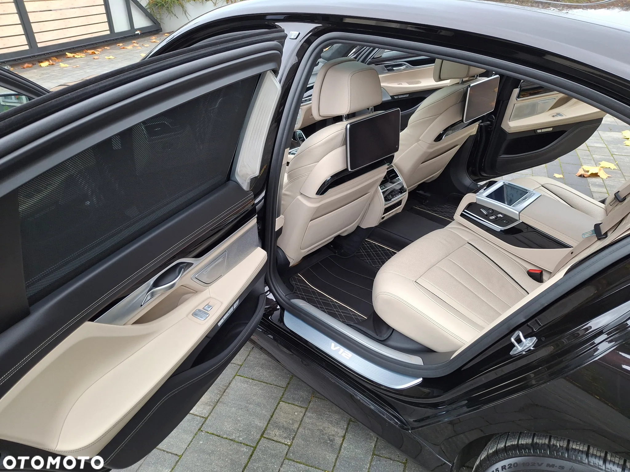 BMW Seria 7 M760Li xDrive - 11
