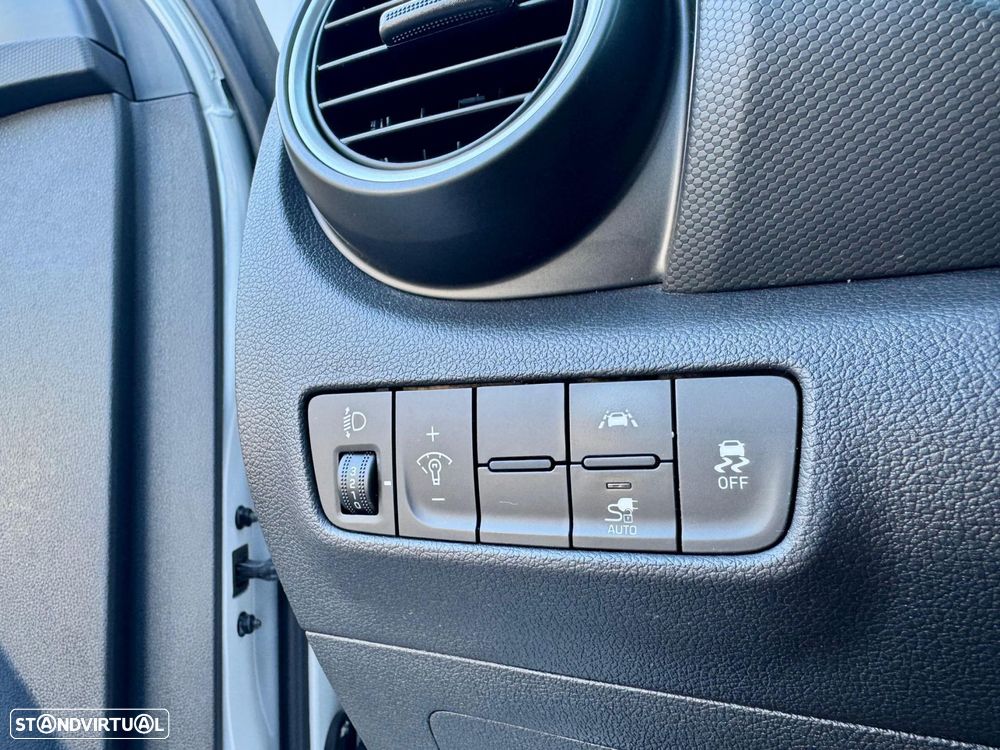 Hyundai Kauai 64 kWh Premium+LED - 28