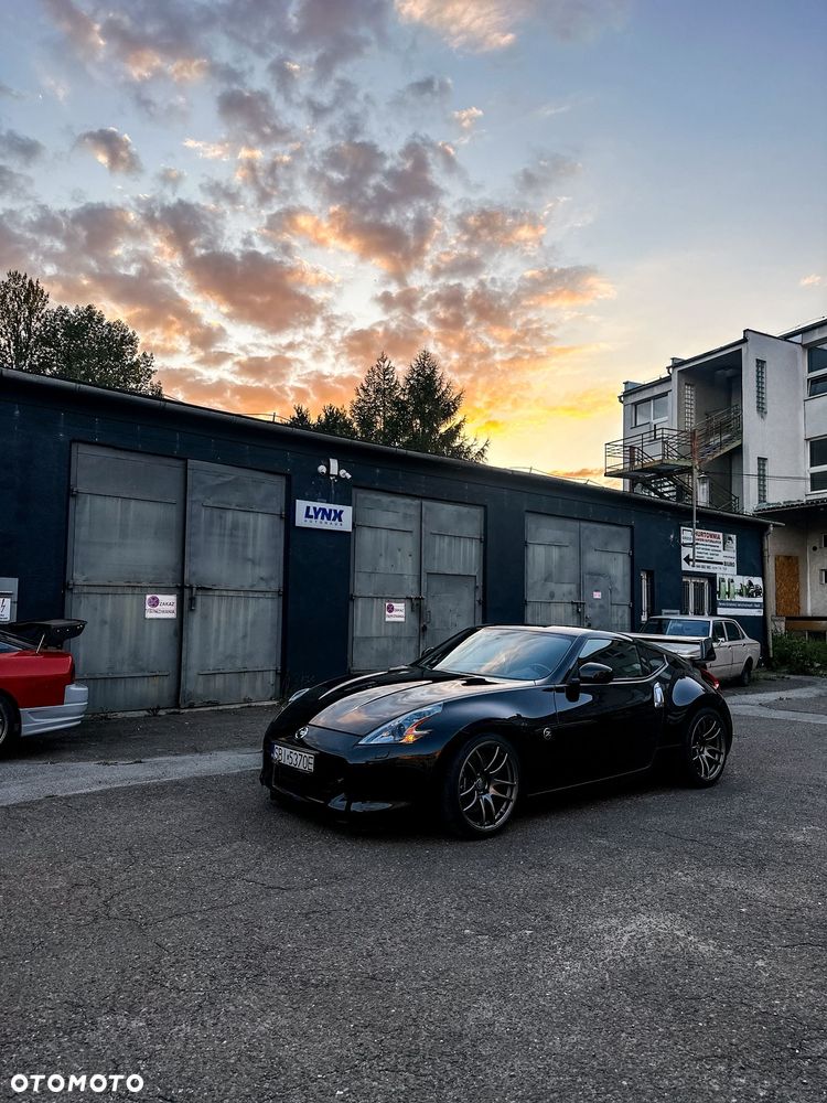 Nissan 370 Z 3.7 V6 - 4