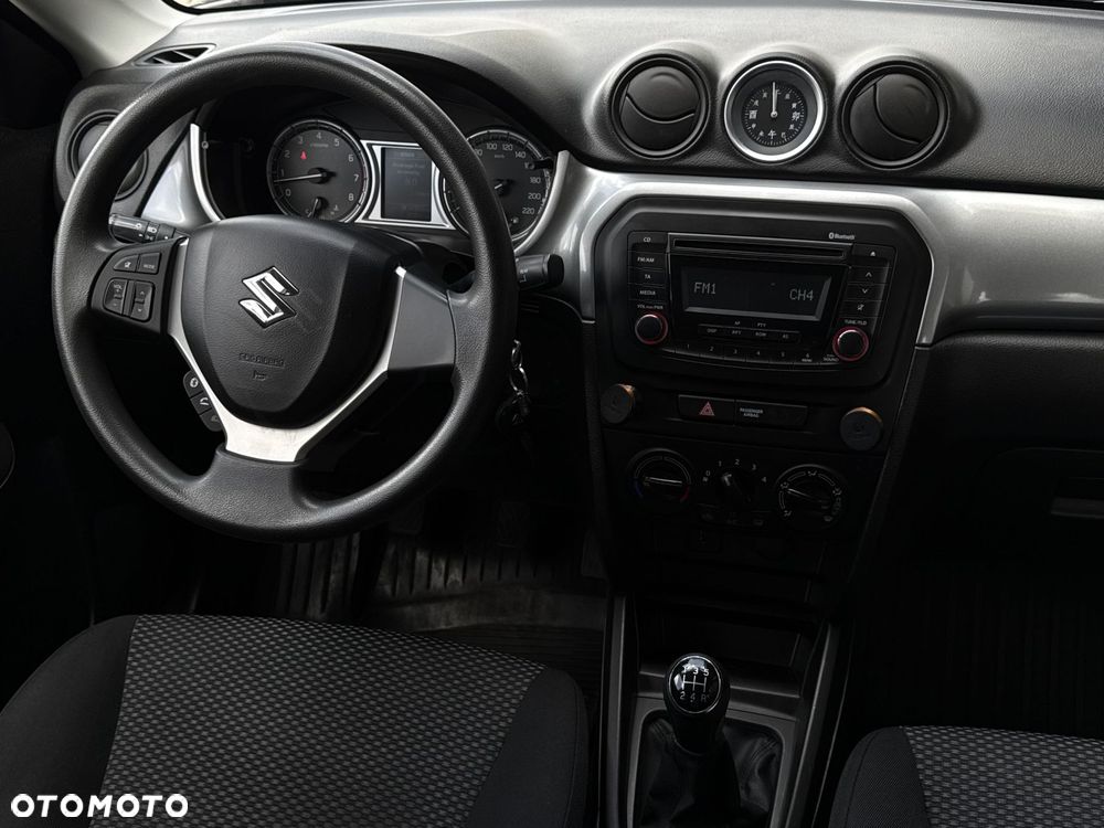 Suzuki Vitara 1.6 Comfort 4WD - 14