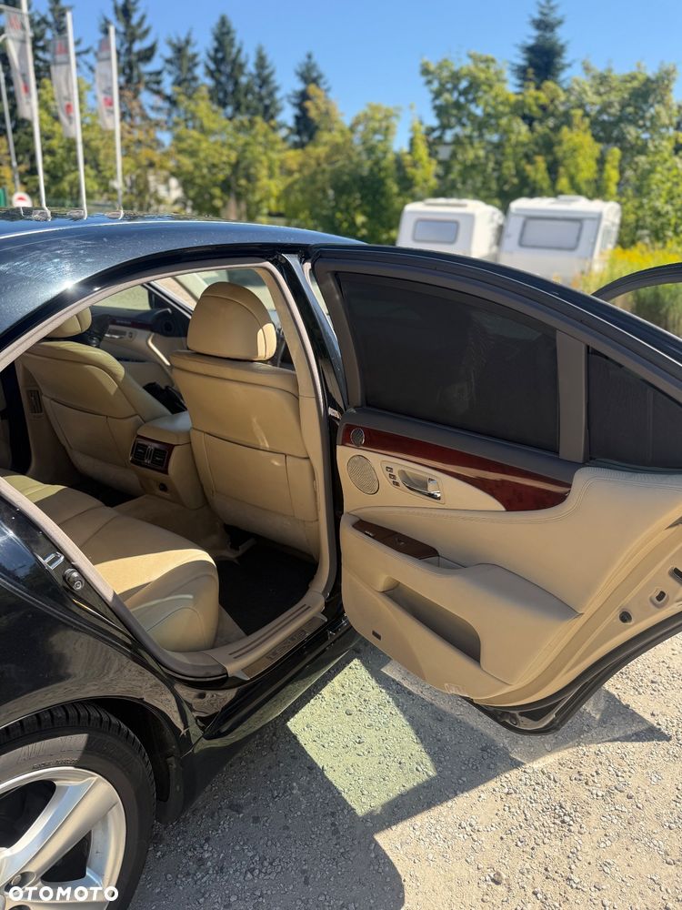 Lexus LS 460 Superior - 28